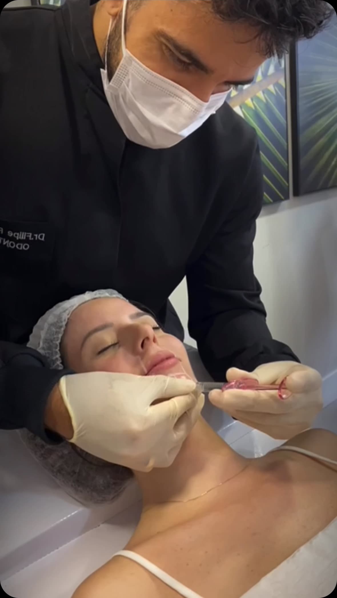 Atendimento de cirurgia odontologica e urgência.